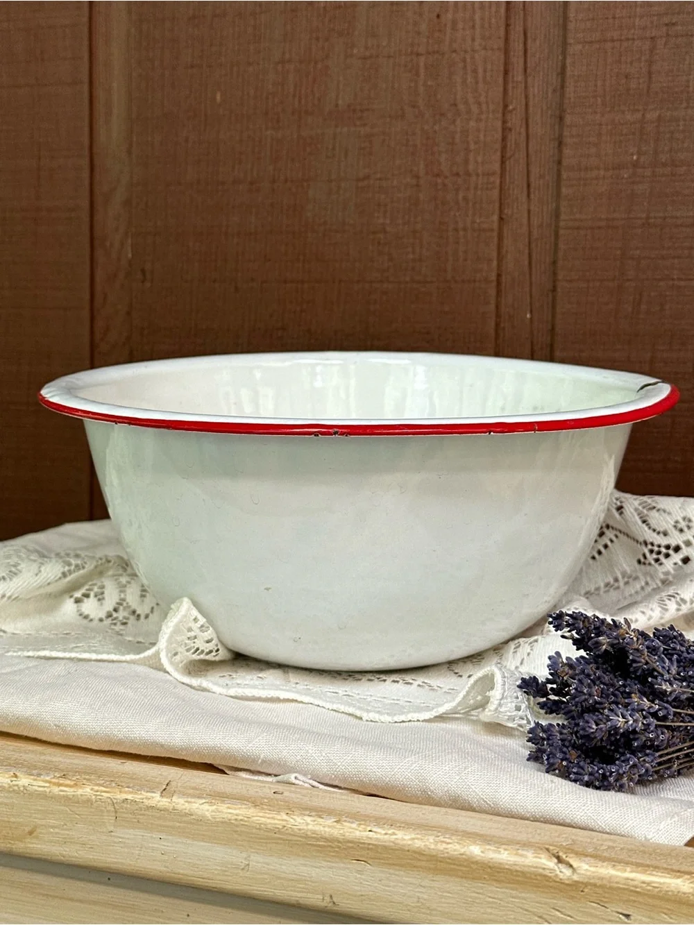 Vintage Enamelware Wash Basin Bowl White Red Rim Farmhouse Rustic Decor